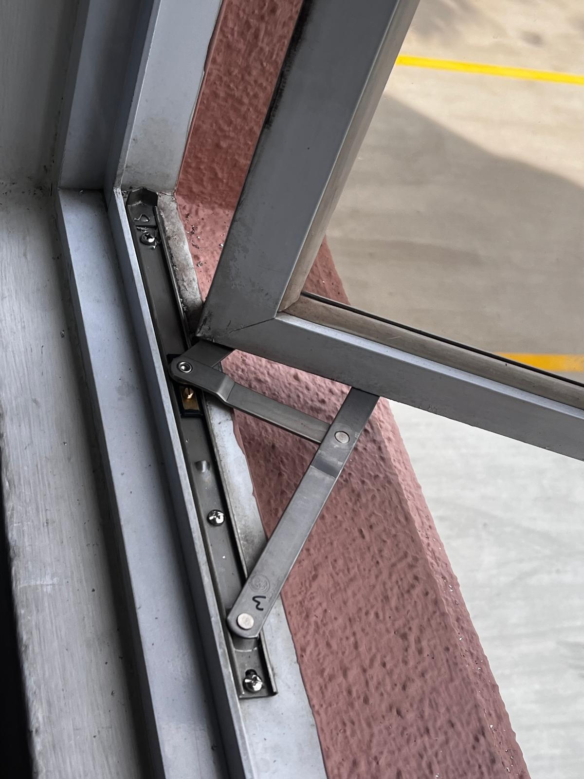 Window Arm Replacement — Window Repair Services